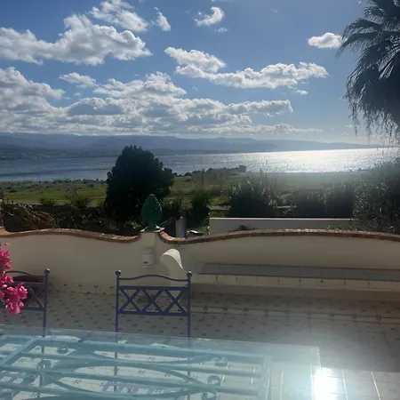 Casa Azzurra דירה מסינה